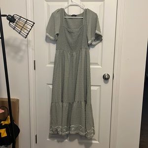 Elegant Grayish Green Maxi Dress